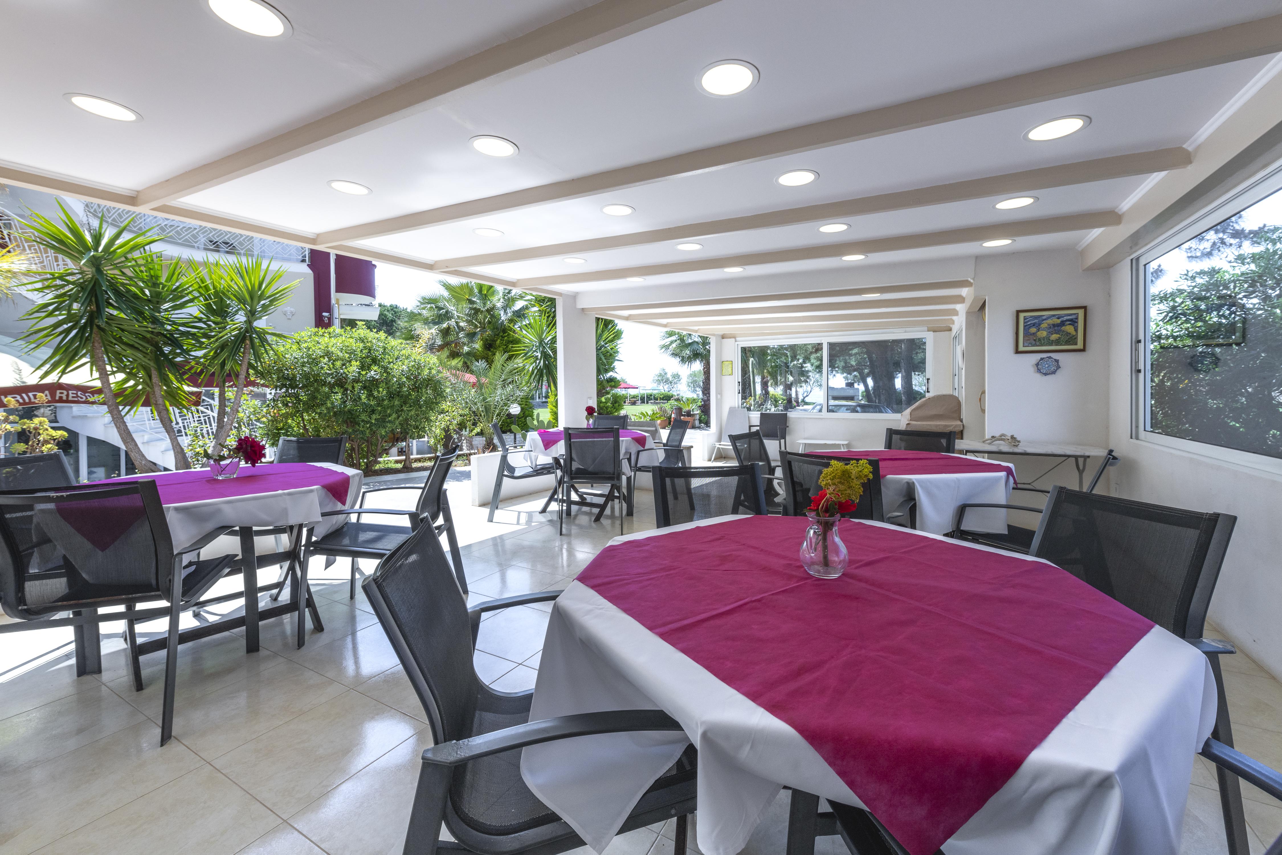 Irida Beach Resort Suites Kyparissia Exteriér fotografie